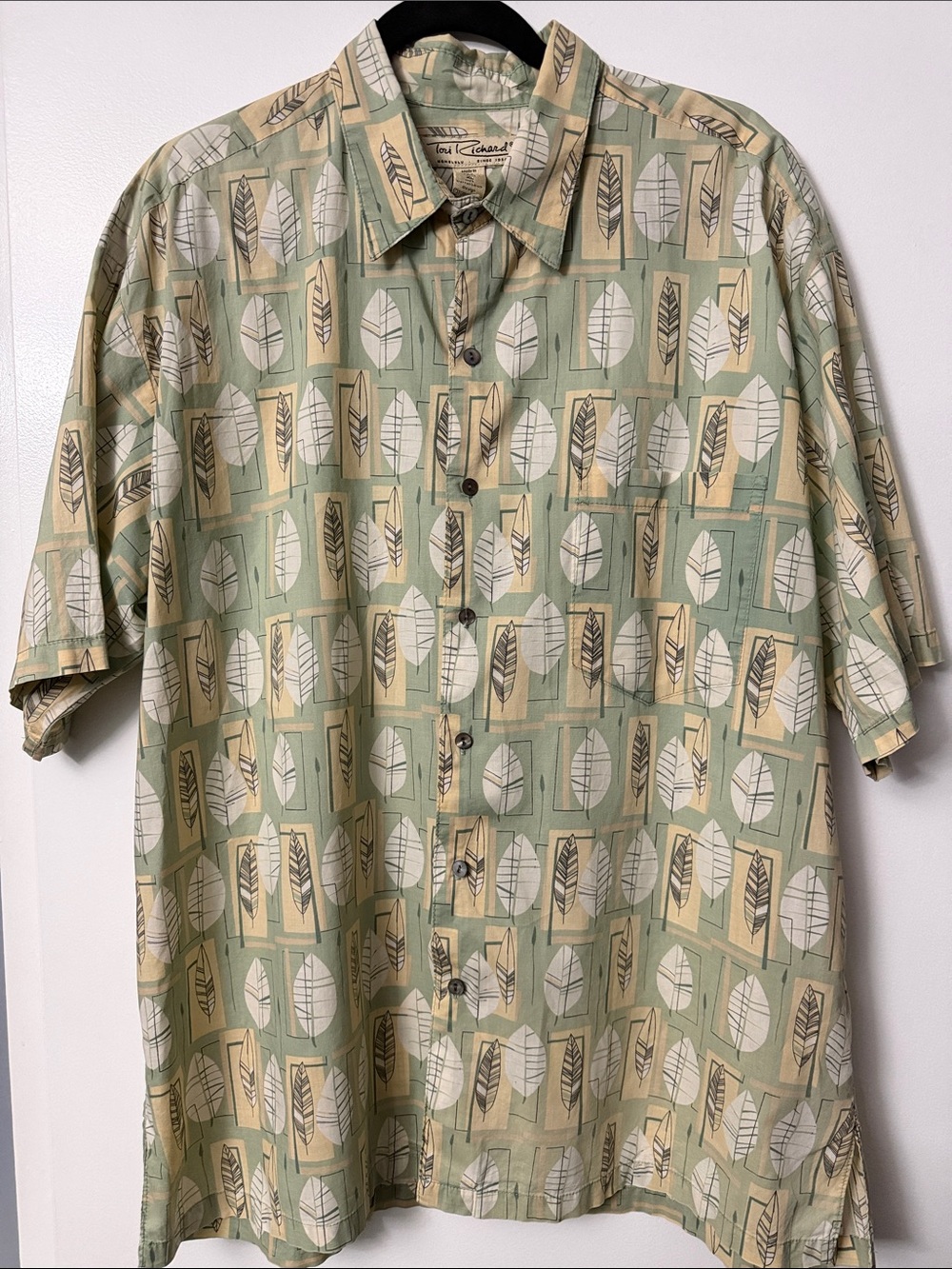 VTG Tori Richard Resort/Aloha Shirt in Cotton Lawn fabric - XL